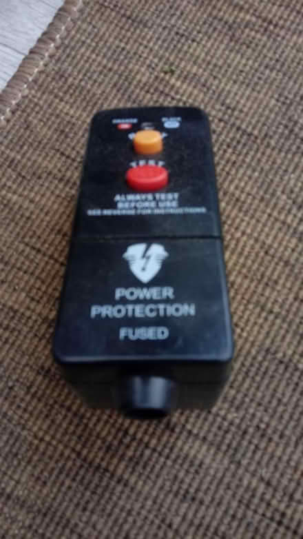 Photo of free RCD plug (Horsham, near Bennetts Field) #1