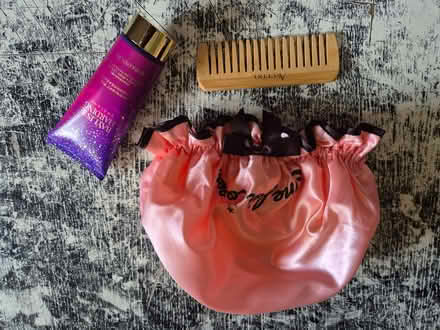 Photo of free Shower Cap, Wooden Comb & Body Lotion (Balham SW17) #1