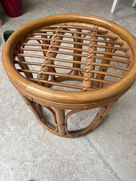 Photo of free Rattan side table (CH2, Newton) #1