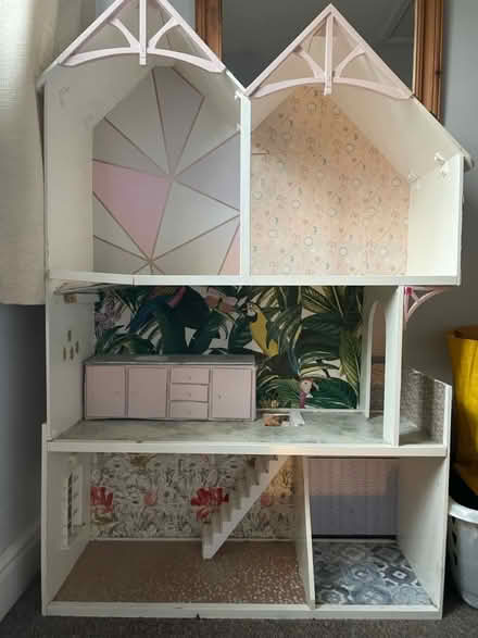 Photo of free Doll’s house - Barbie sized. ST15 (ST15 Stone) #1