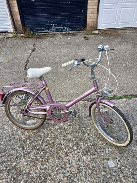 Photo of free Vintage Raleigh Saffron Girls bike (Fords Farm RG31) #4