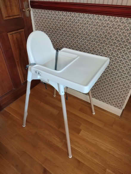 Photo of free High chair with wooden foot rest (Banners Gate B73) #4
