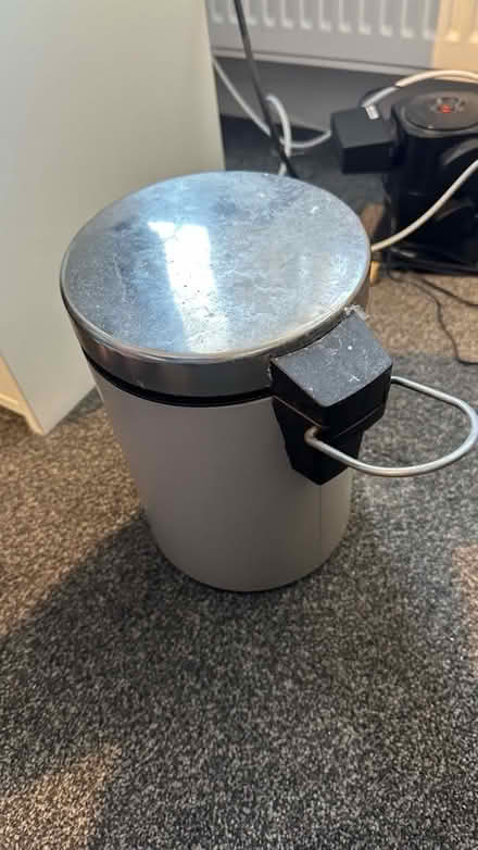 Photo of free Bathroom Pedal Bin (Merton SW19) #3