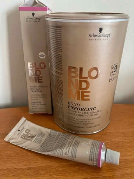 Photo of free Schwarzkopf Blonde toner (Twickenham TW2) #1