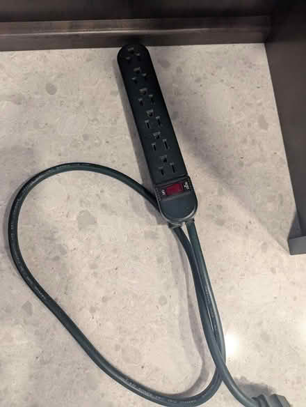 Photo of free Power strip (63rd& main, DG) #1