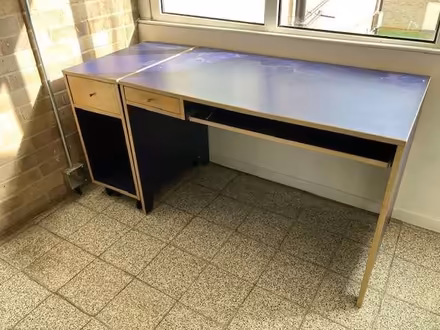 Photo of free desk (Fenlake MK42) #1