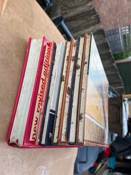 Photo of free DIY books (Clapham MK41) #2