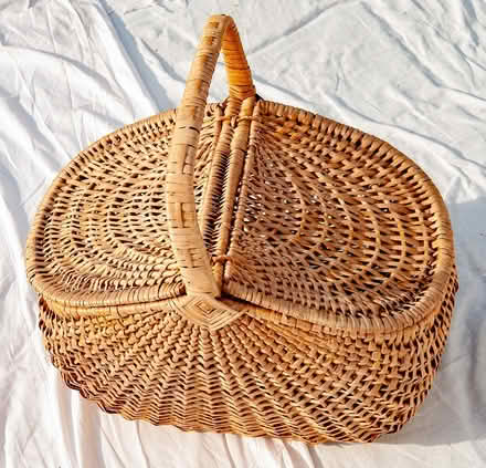 Photo of free Woven Cantilever Basket (Great Sutton CH66) #1