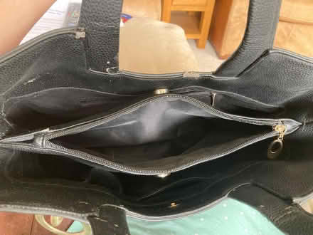Photo of free Large handbag (CM12) #2