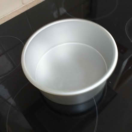 Photo of free Cake tin (Freehold LA1) #1