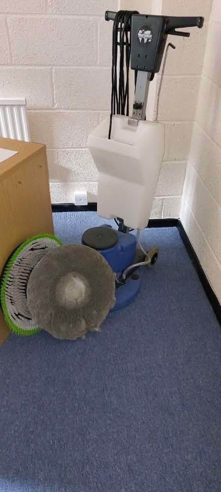 Photo of free Floor cleaner (Horsham RH12) #1