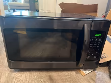 Photo of free Clean working microwave (Waller) #1