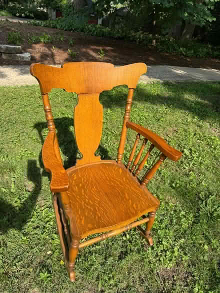 Photo of free Curb alert-rocking chair (Hinsdale, IL) #1