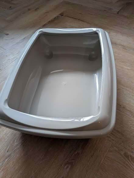 Photo of free Cat litter tray (Dumbreck G41) #1