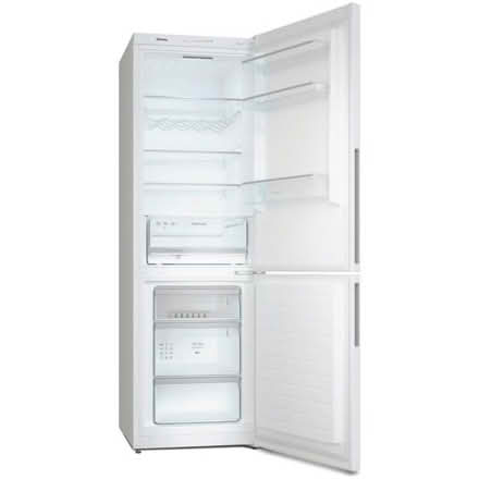 Photo of Fridge freezer (Sharpthorne RH19) #1