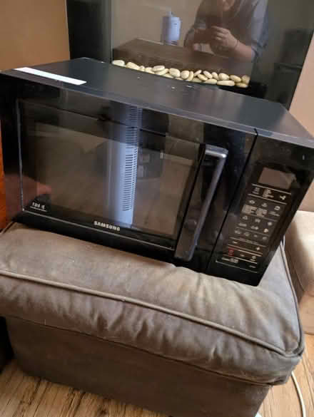 Photo of free Microwave (FY4) #1