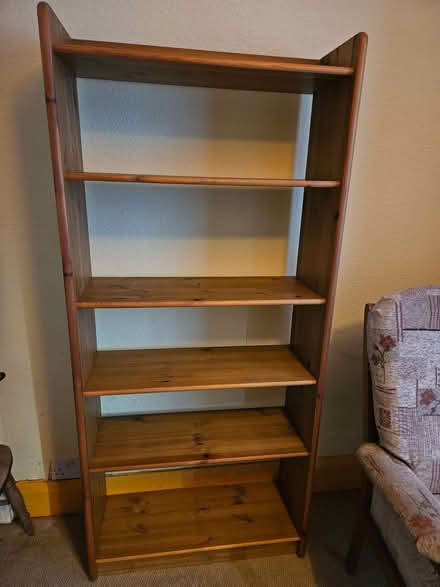 Photo of free Pine shelving unit / bookcase (Clarendon Park LE2) #1