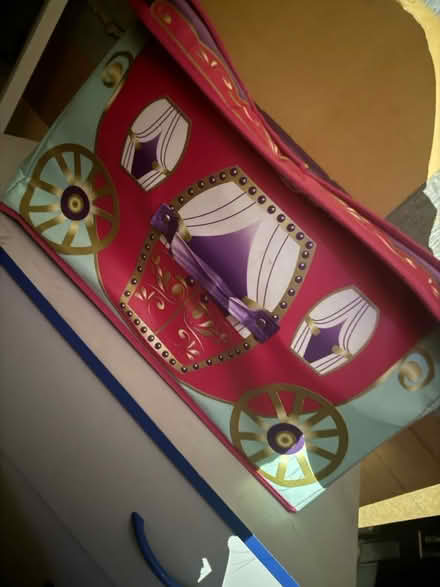 Photo of free Pop up large toy box (Brookvale RG21) #2