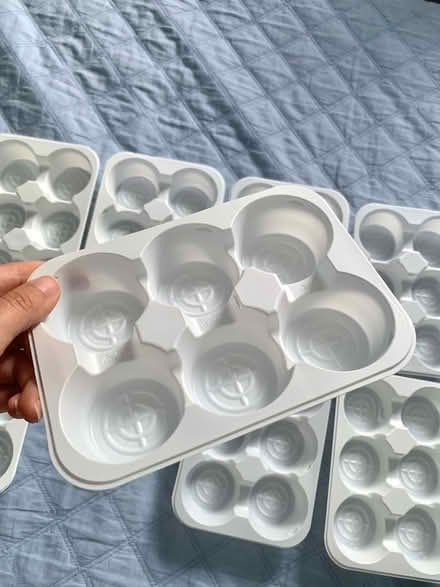 Photo of free Segmented plastic packaging handy for crafts (Fleetwood FY7) #1