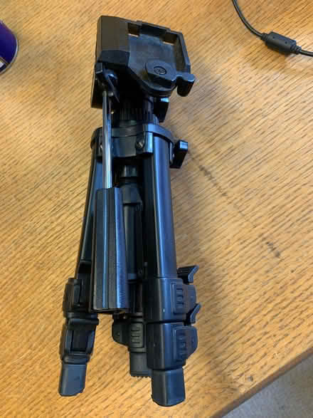 Photo of free Hama Profil 20 tripod (missing bits) (Walton Manor OX2) #1