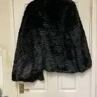 Photo of free faux fur jacket (Moor Allerton LS17) #1