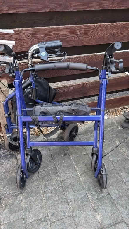 Photo of free 4 wheeled walker (Aldwick PO21) #1