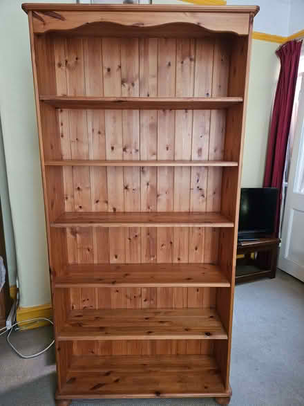 Photo of free Pine bookcase (Clarendon Park LE2) #1
