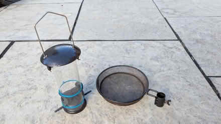 Photo of free Bird feeding bits (Malvern Link Top WR14) #1