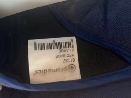 Photo of free medishoe (extra large) (Comiston EH10) #2