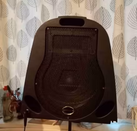 Photo of free Pair Of Carlsboro T150 Speakers (Vale LA1) #3