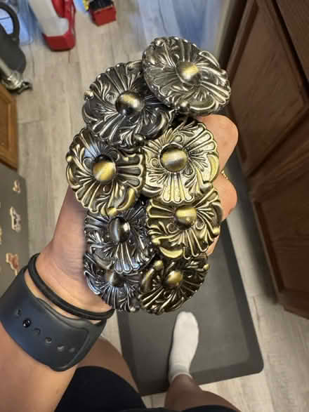 Photo of free 8 knobs (Ft. Meade) #1