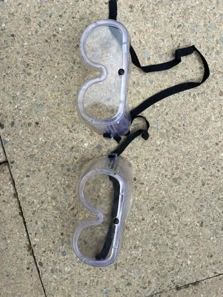Photo of free Goggles (Willen Park MK15) #1
