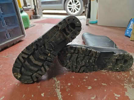 Photo of free Mens wellies steel toe cap size 10 (Barnacle CV7) #2