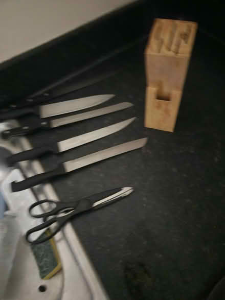 Photo of free Knives set with block and scissors (BA2) #1