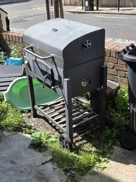 Photo of free Charcoal bbq (Finsbury N4) #1