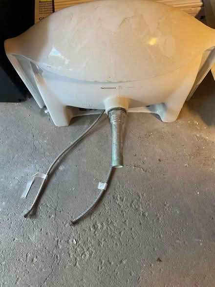 Photo of free Sink and faucet (Thornhill) #2