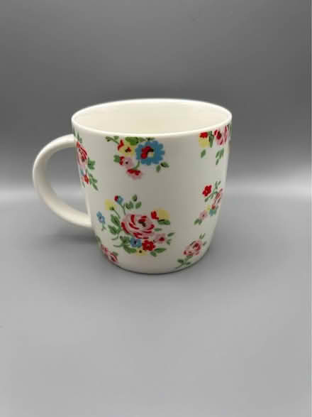Photo of free flower cath kidston mug (Jennetts park RG12) #1