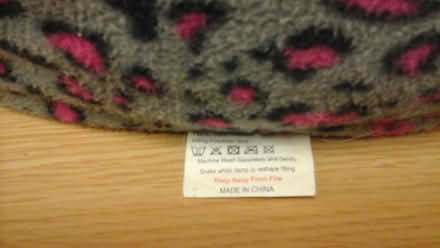 Photo of free Comfy donut pet bed (Shawlands) #4
