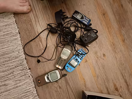 Photo of free Box of Nokia phones and chargers (Woodhouse Eaves LE12) #1