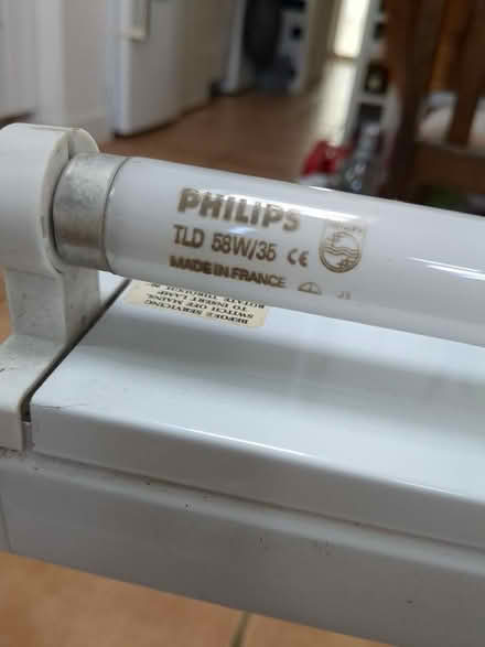 Photo of free Plug in fluorescent light strip (Kennington OX1) #2