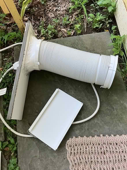 Photo of free Stand up AC window unit (Barrytown) #4