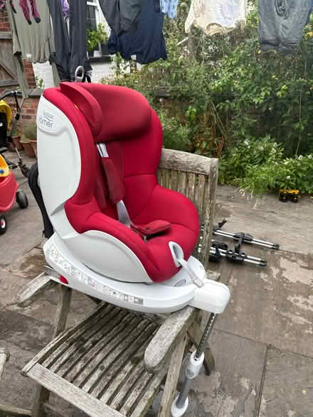 Photo of free Britax Romer swivel car seat. (Chorlton M21) #3