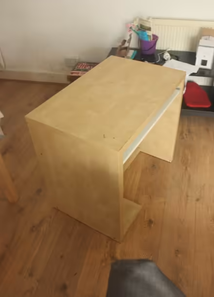 Photo of free Desk 50x77x70cm (se41ny) #4