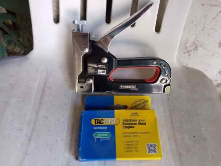 Photo of free Stapler & staples (Bucknell SY7) #1