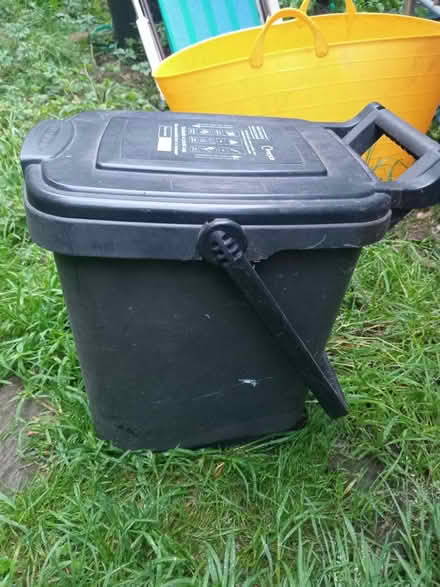 Photo of Storage bin (BA2) #2