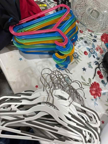 Photo of free Kid hangers (Woodfield Rd & Airpark) #1