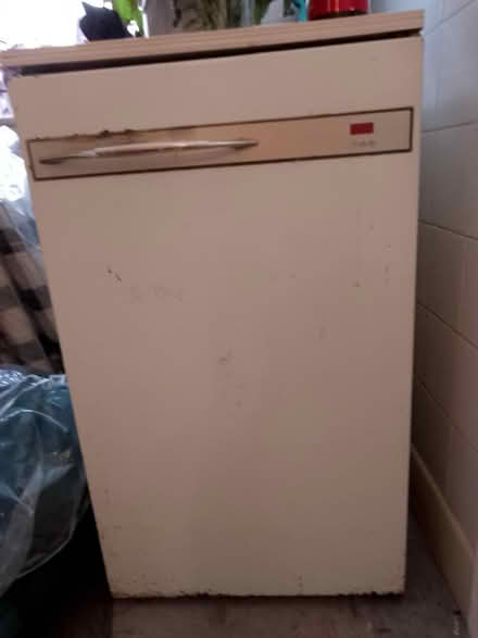 Photo of free Old fridge (working) (Penn Hill BH14) #3