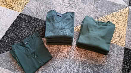 Photo of free School Uniform girl 11-12 yrs GREEN (London N15) #2
