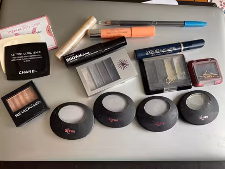 Photo of free used make up (CM12) #1