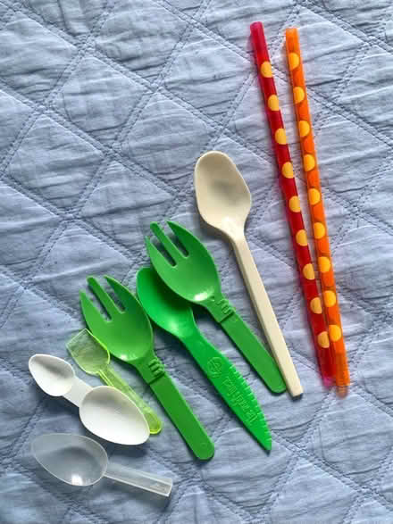Photo of free Plastic straws! Plastic spoons! (Fleetwood FY7) #2
